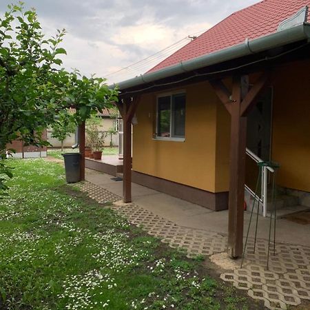 Eoetvoes Vendeghaz Villa Hajduszoboszlo Ngoại thất bức ảnh