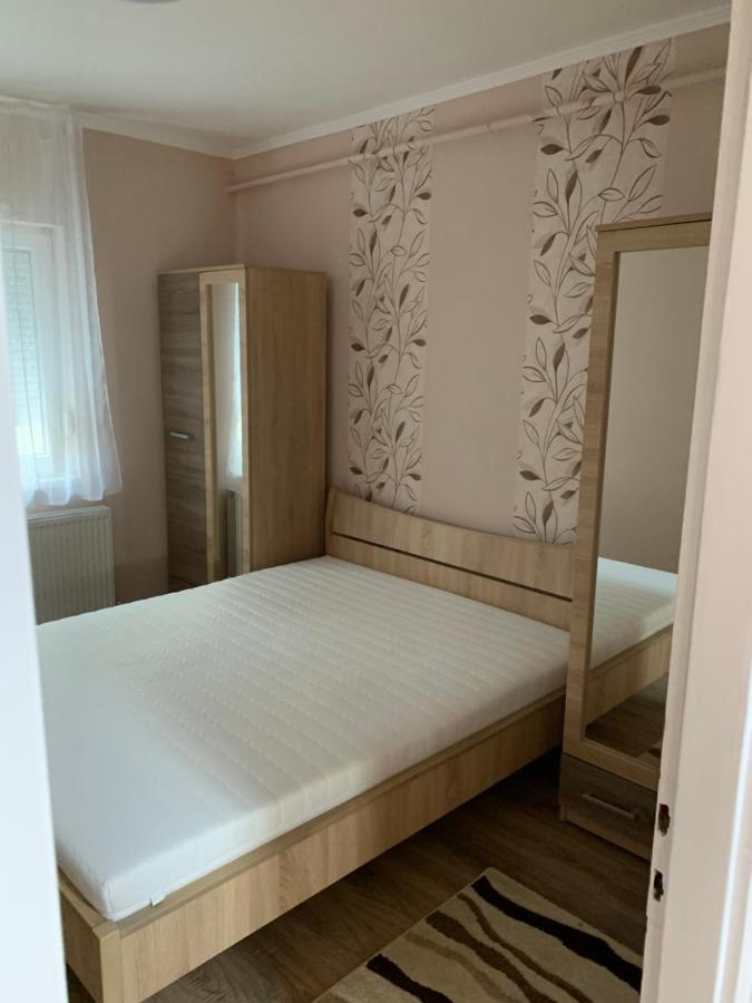Eoetvoes Vendeghaz Villa Hajduszoboszlo Ngoại thất bức ảnh
